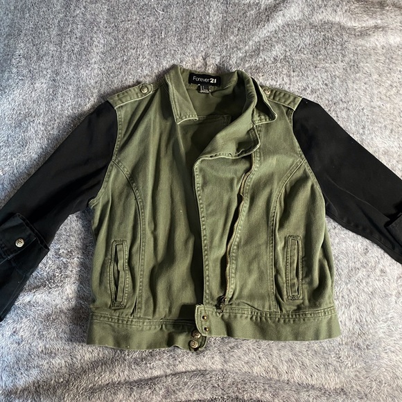 Utility Jacket - Picture 1 of 2